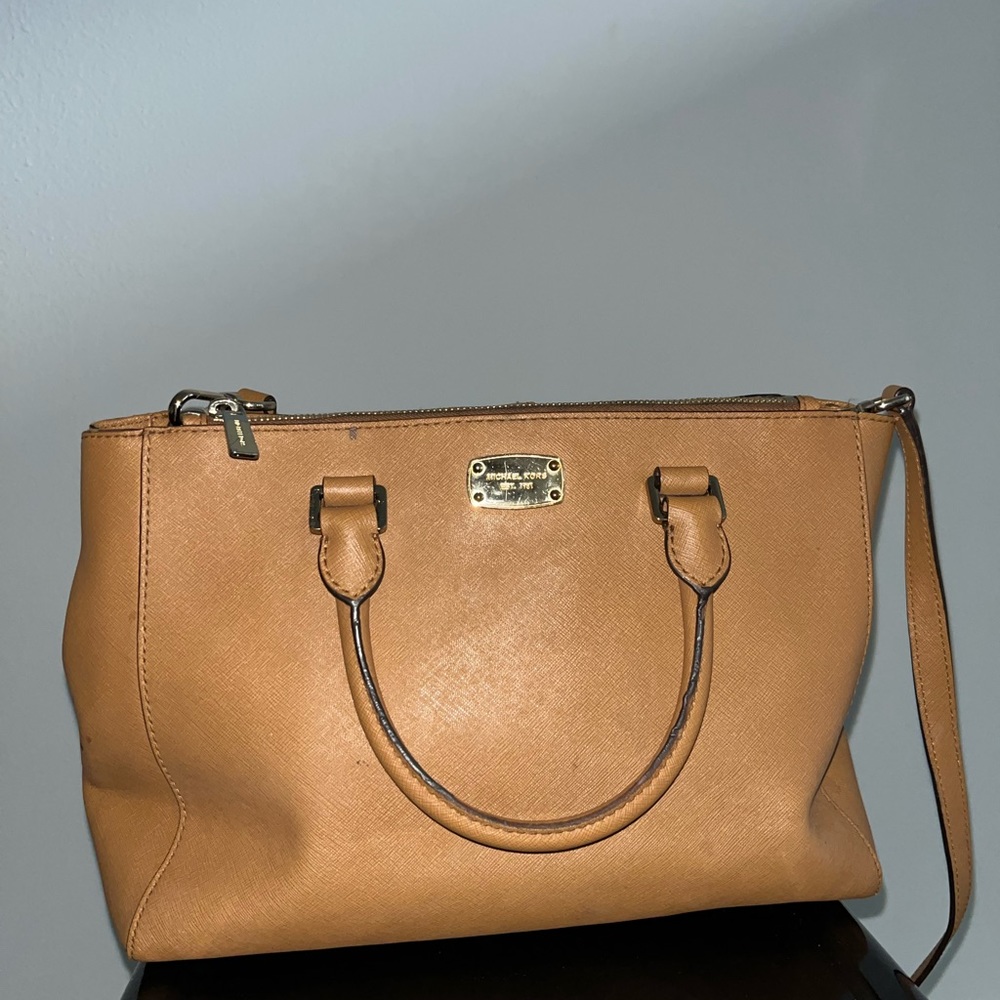 Tan Michael Kors Bag w/ Matching Wallet
